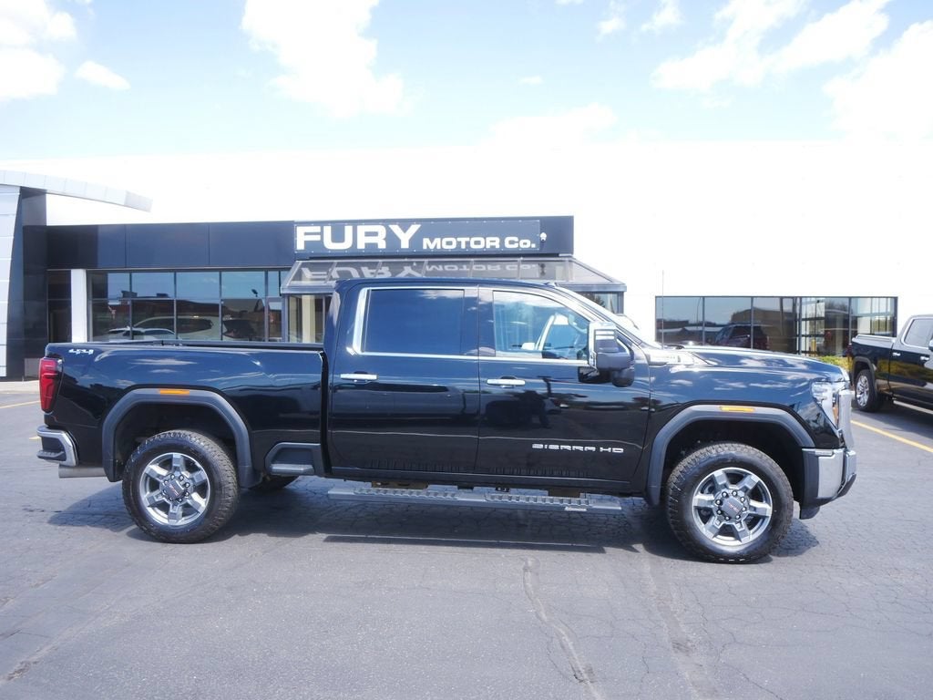 2025 GMC Sierra 2500 HD SLT in Onyx Black — front three-quarter view